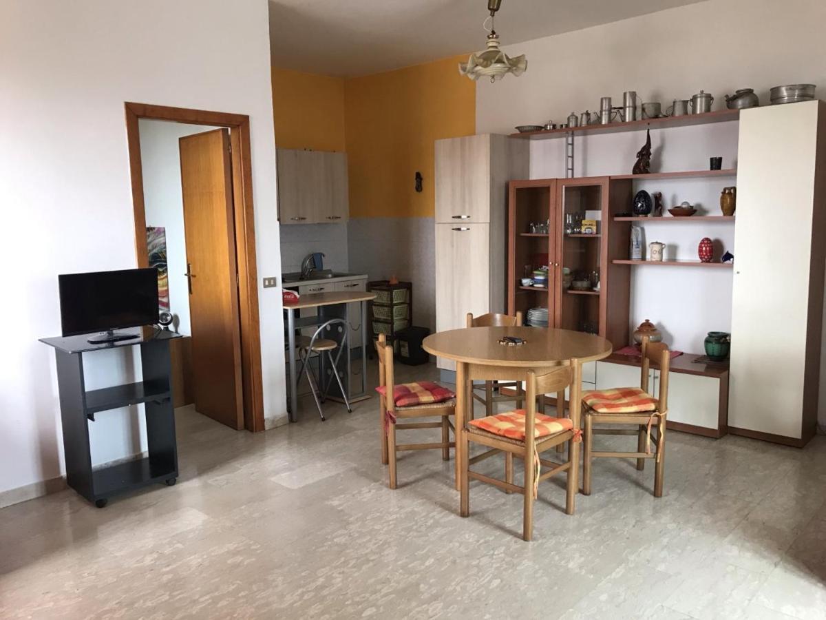 90Ss Apartament Apartment Reggio Calabria Exterior photo